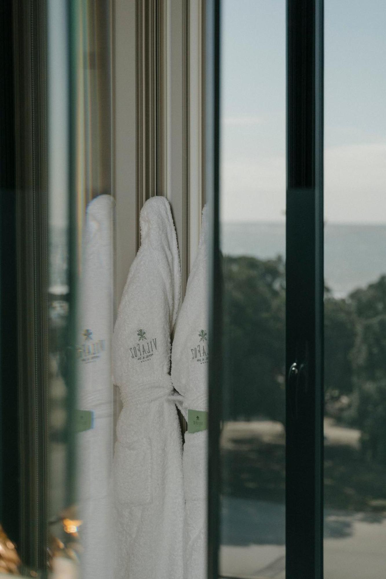 Vila Foz Hotel&SPA OOporto Exterior foto Towels in a hotel room